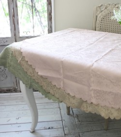 テーブルクロス ラウンドテーブルクロス 円形テーブル 150cm はっ水 花柄 ラウンド 丸形 ダマスクローズ（スカラップ）撥水 薔薇