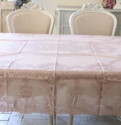 ビニール テーブルクロス ビニールクロス ４人掛け ピンク レース 135cm×180cm (3050）ビニール製テーブルクロス 撥水 はっ水 レ