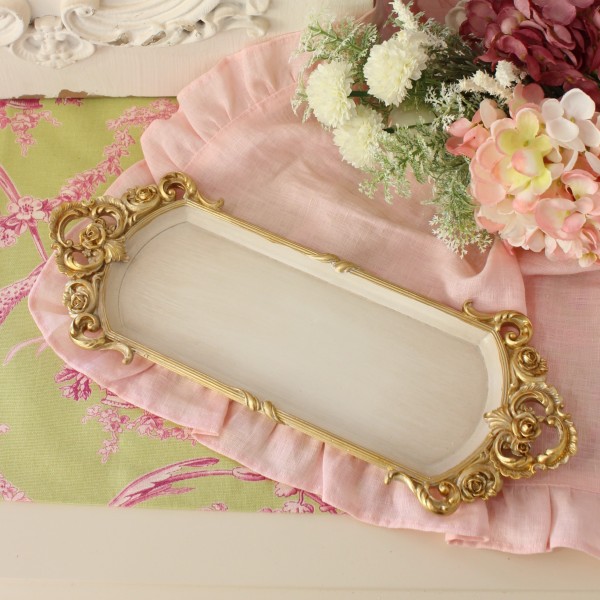 ロココ♦️陶器製 3D トレー＆小物入れ♦️2点セット♦️華やかな ローズ♦️送料込 ロココ♦️陶器製 3D トレー＆小物入れ♦️2点セット♦️華やか