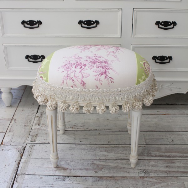 【 トワルドジュイ 】スツール / オットマン 楽天市場】フットスツール 小型 フットレスト 足置き ジュイ柄