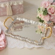 ロココ花柄レースのアクセサリートレイと ロココなレース装飾の円形