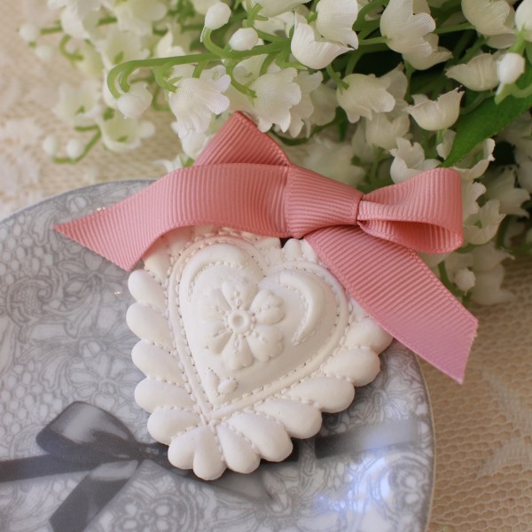 アロマストーン アロマプレート センティッドデコ 石膏 ピンクリボン ハートブティ マーキーズ (1005) マチルドエム フランス ル