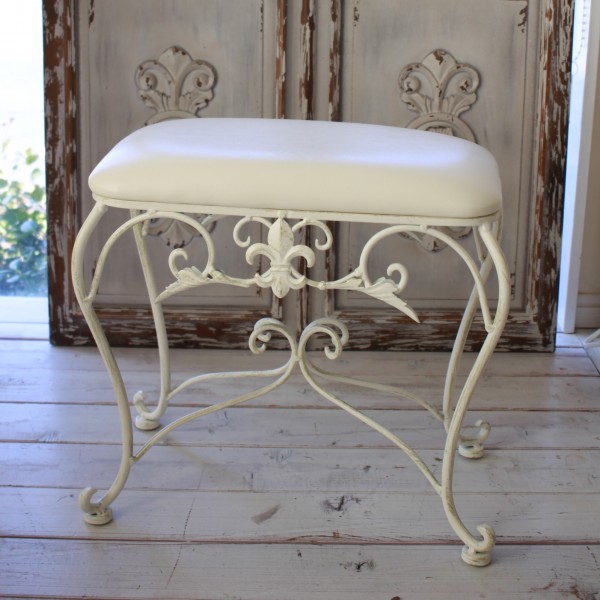 スリムスツール 玄関スツール スリム スツール ホワイト アイアン 紋章 ユリモチーフ おしゃれ 可愛い 洋風 シャビーシック アン