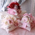 サシェ 造花 ホワイト ピンク 薔薇 ローズ フラワーアレンジ ギフト サシェ フラワーサシェ クッション角 インテリア アレンジ 