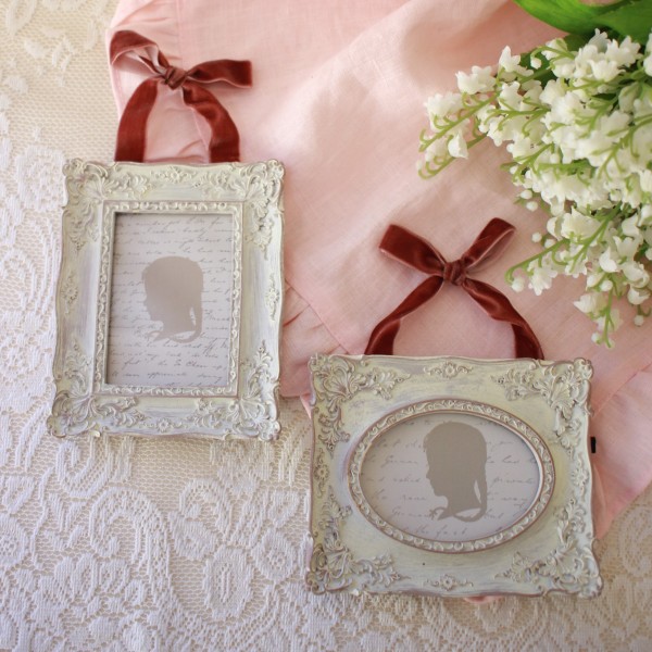 デコラティブ ウォールフォトフレーム 壁掛け フォトフレーム フレーム 額 アンティーク風 リボン 可愛い おしゃれ シャビーシッ