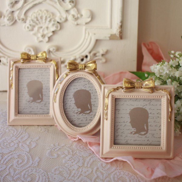 リボン ピンク フォトフレーム ミニフォトフレーム 写真立て アンティーク風 可愛い おしゃれ シャビーシック シャビー クラシッ
