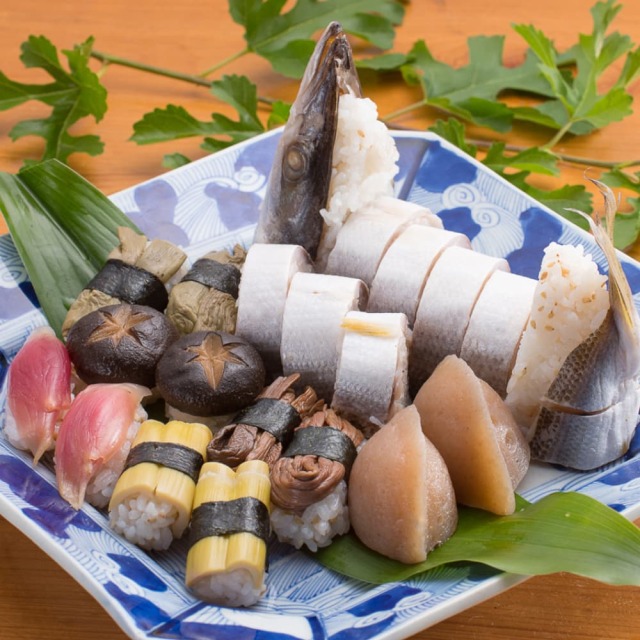海山の田舎寿司せっと