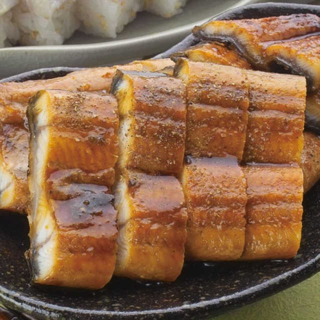 四万十うなぎと土佐の焼酎「すくもの芋」せっと ギフト用