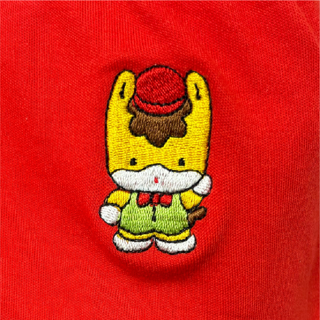 ぐんまちゃんの刺繍入り赤パンツ