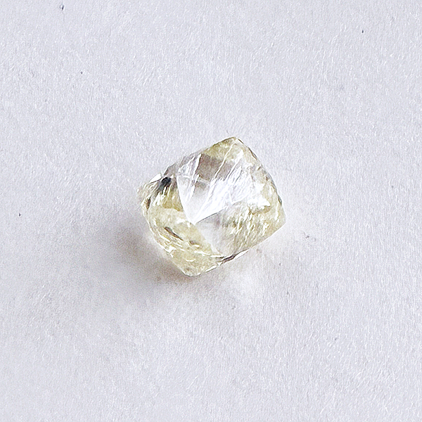 ダイヤモンド原石 0.43ct.