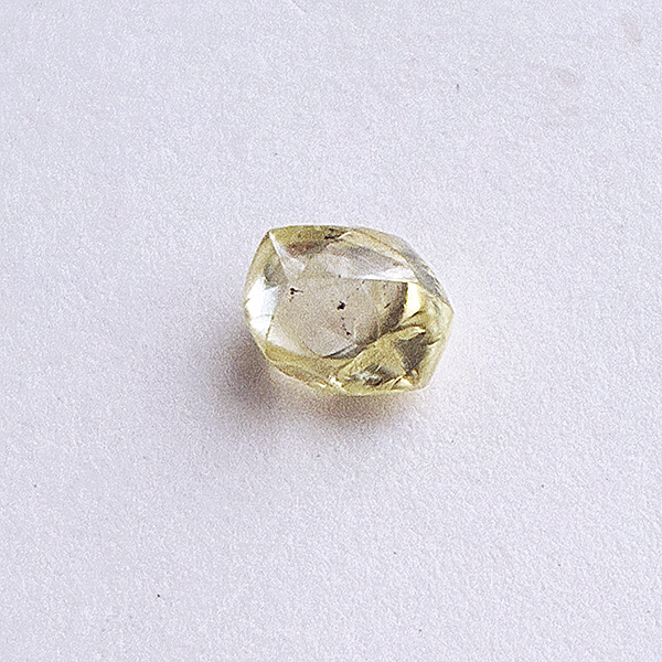ダイヤモンド原石 0.84ct.