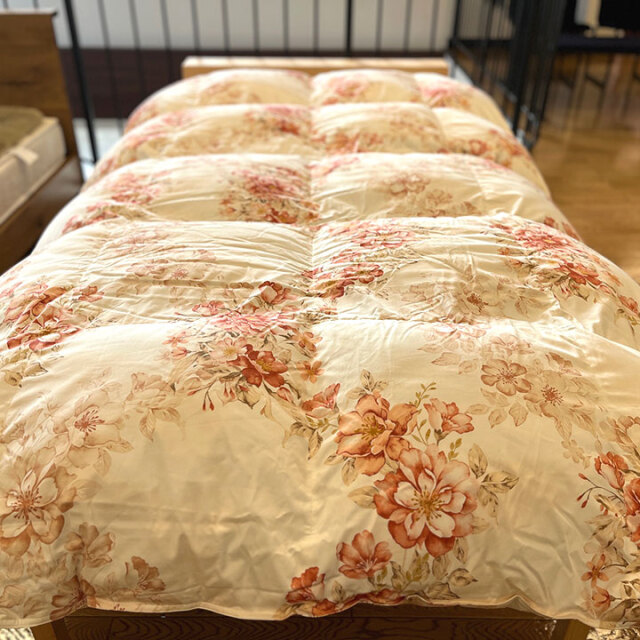 サイズオーダーできる「ゴア羽毛ふとん」作りたてを工場よりお届け致し