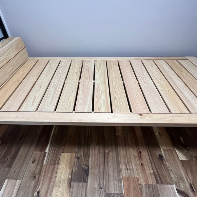 ヒノキ無垢材ベッドフレーム「ニーニ2」｜カイバラ工芸の国産ベッド