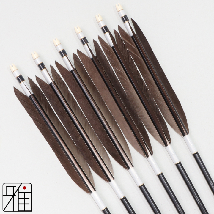 弓道 ジュラ矢 黒手羽 1913黒|6本組|矧糸:白系|194000