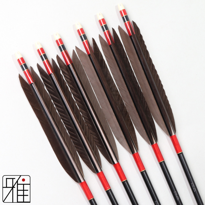 弓道 ジュラ矢 黒手羽 2015黒|6本組|矧糸:赤系|201026