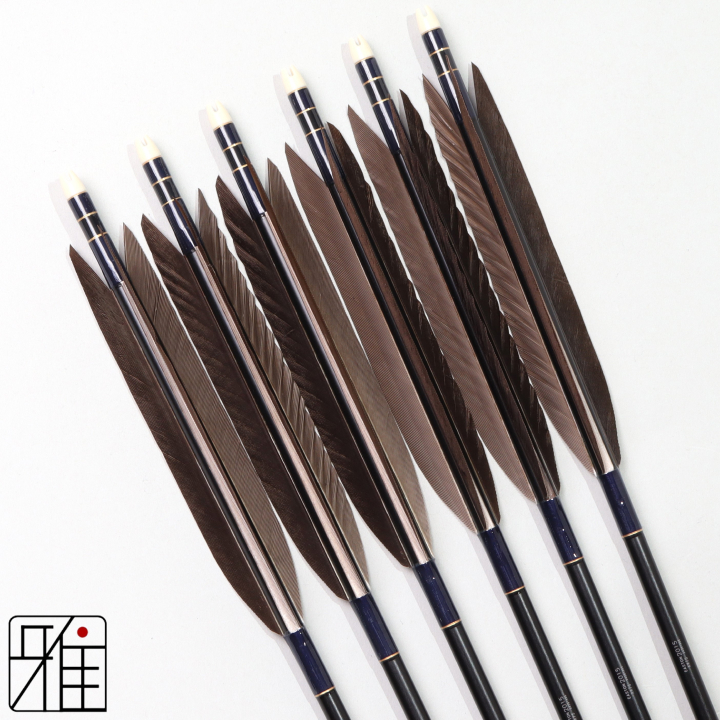 弓道 ジュラ矢 黒手羽 2015黒|6本組|矧糸:青系|201028