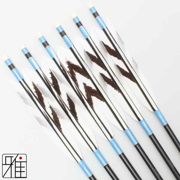 弓道 ジュラ矢 ターキー手描染羽 2015黒|6本組|矧糸:青系|20147
