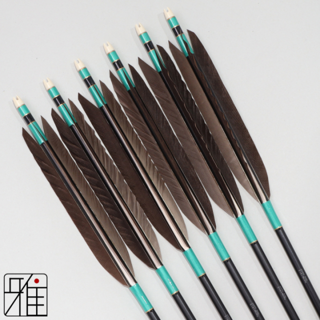 弓道 ジュラ矢 黒羽根 手羽 1913黒|6本組|矧糸:緑系|194037