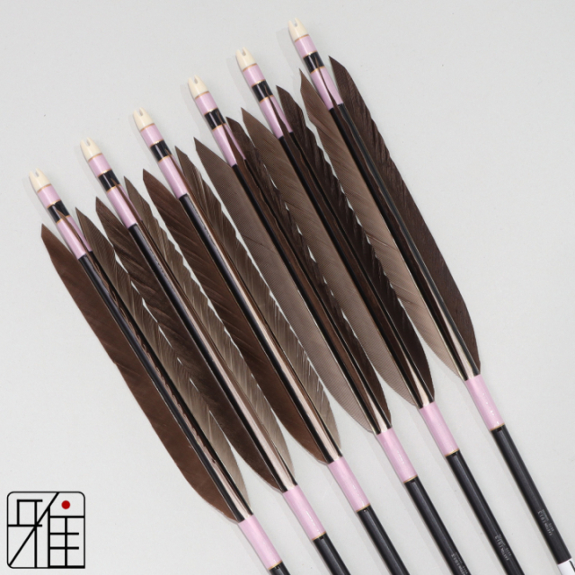 弓道 ジュラ矢 黒羽根 手羽 1913黒|6本組|矧糸:桃系|194038