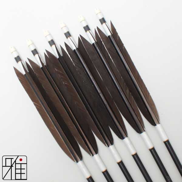 弓道 ジュラ矢 黒羽根 手羽 1913黒|6本組|矧糸:白系|19500