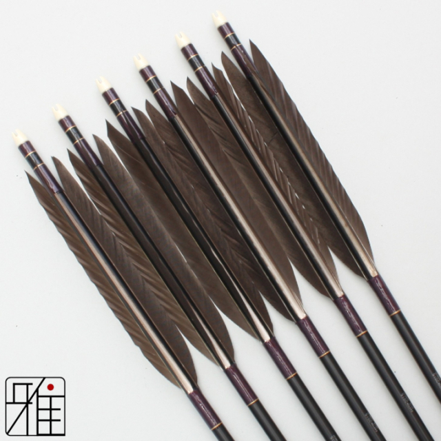 弓道 矢 ジュラ矢 黒羽根 手羽 2015｜6本組｜翠山弓具店 suizan