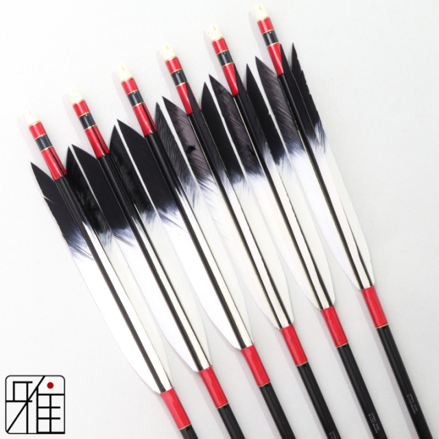 弓道 ジュラ矢 ターキー先黒染羽 2015黒|6本組|矧糸:赤系|202105