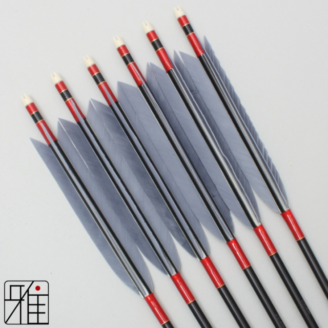 弓道 ジュラ矢 ターキー灰羽 1913黒|6本組|矧糸:赤系|19040