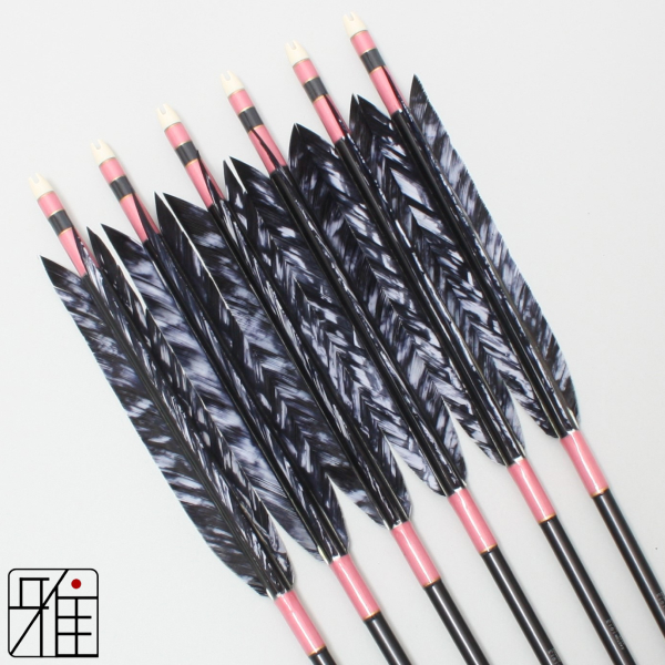 弓道 ジュラ矢 ターキー差斑染羽 1913黒|6本組|矧糸:桃系|19219