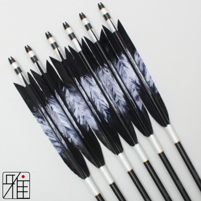 弓道 ジュラ矢 ターキー差斑染羽 2015黒|6本組|矧糸:白系|20421