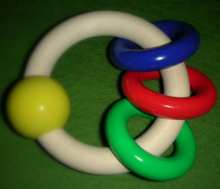 ギラリー３　～カラフルな色彩と動きは子ども達の目を引きます～