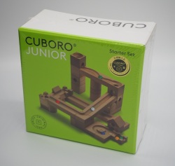 CUBORO,JUNIOR,キュボロジュニア,スイス,組み立てる玉の塔,