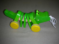 ダンシングアリゲーター　～カタカタ音がする、ワニさんのプルトーイ～