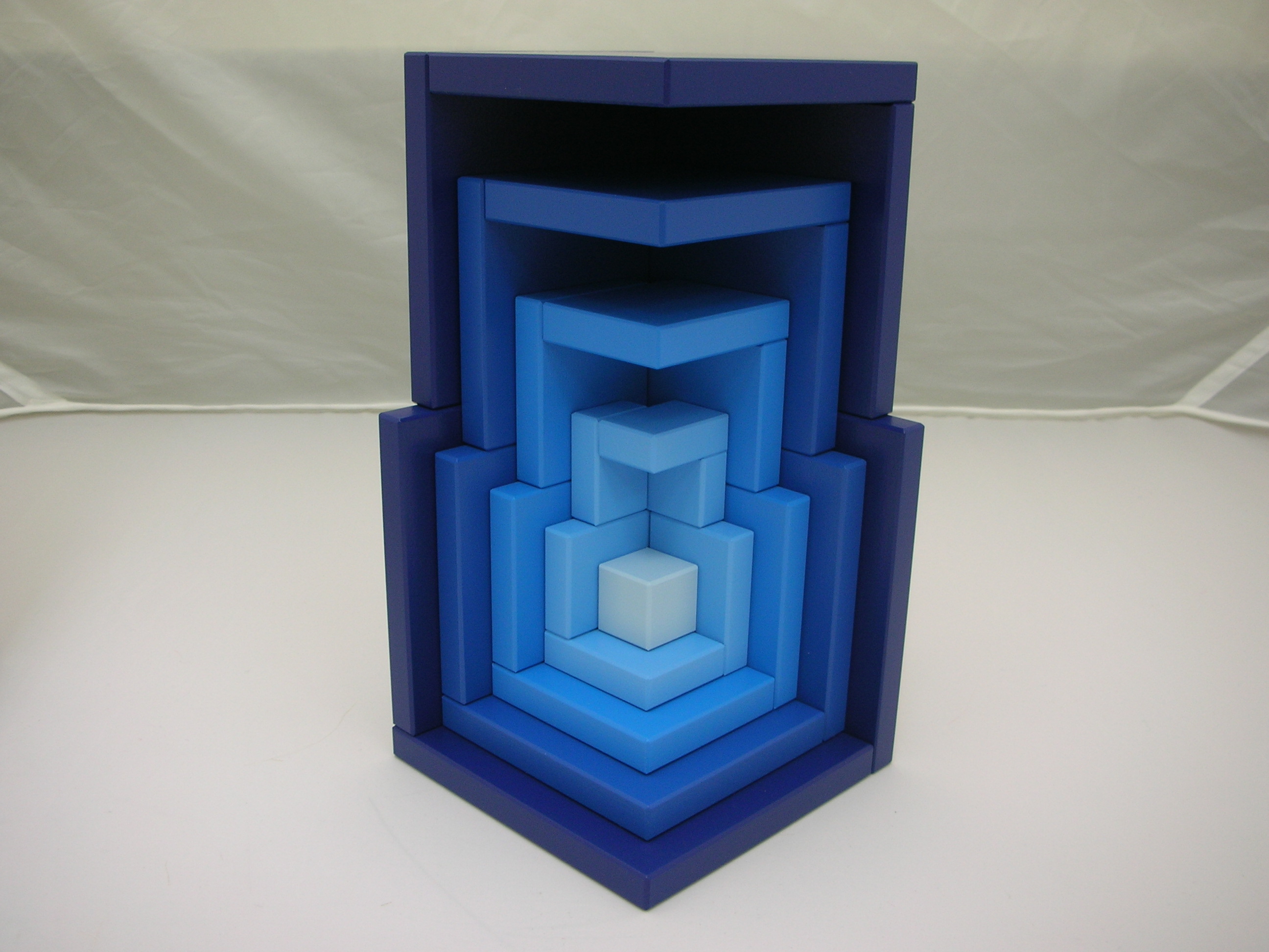 セラ　～スイス・ネフ社の積み木。ペア・クラーセン氏の作品。～