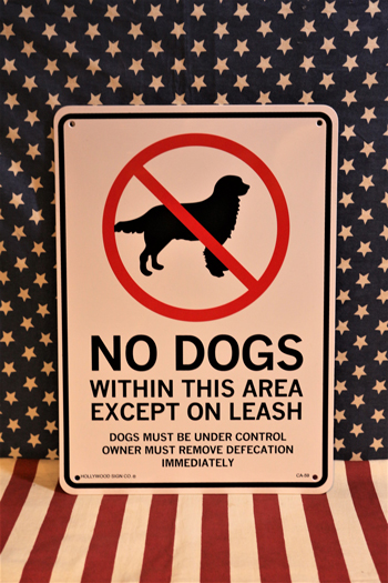 犬に注意の彫刻サイン看板Beware of dog 3D sign