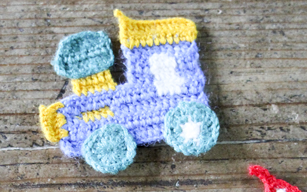 かぎ針編みモチーフ 汽車 メール便可