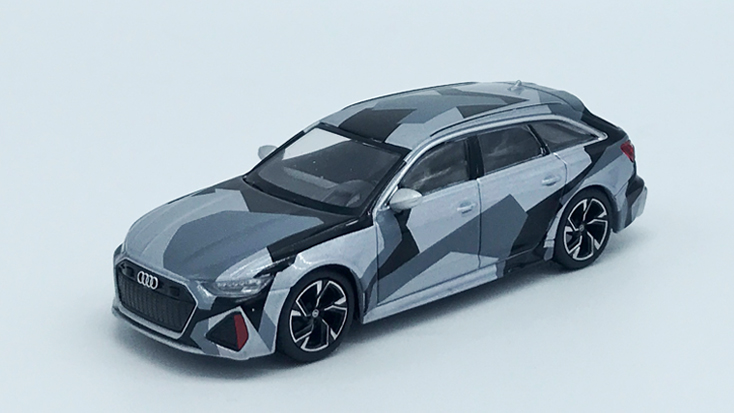1/64 アウディ RS 6 アバント シルバーデジタルカモフラージュ