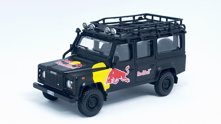 MINI GT 1/64 ランドローバー ディフェンダー Red Bull "LUKA"