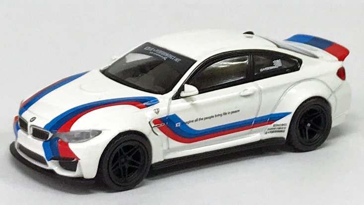 MINI GT 1/64 LB★WORKS BMW M4 ホワイト/Mストライプ(右ハンドル)