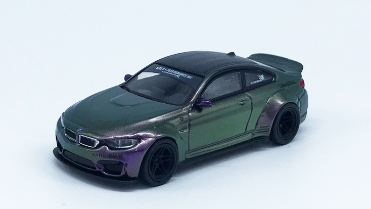 MINI GT 1/64 LB★WORKS BMW M4 パープル-グリーンメタリック