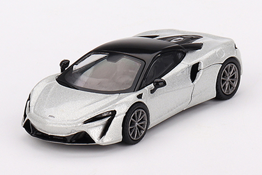 MINI GT 1/64 マクラーレン アルトゥーラ アイスシルバー(右ハンドル)