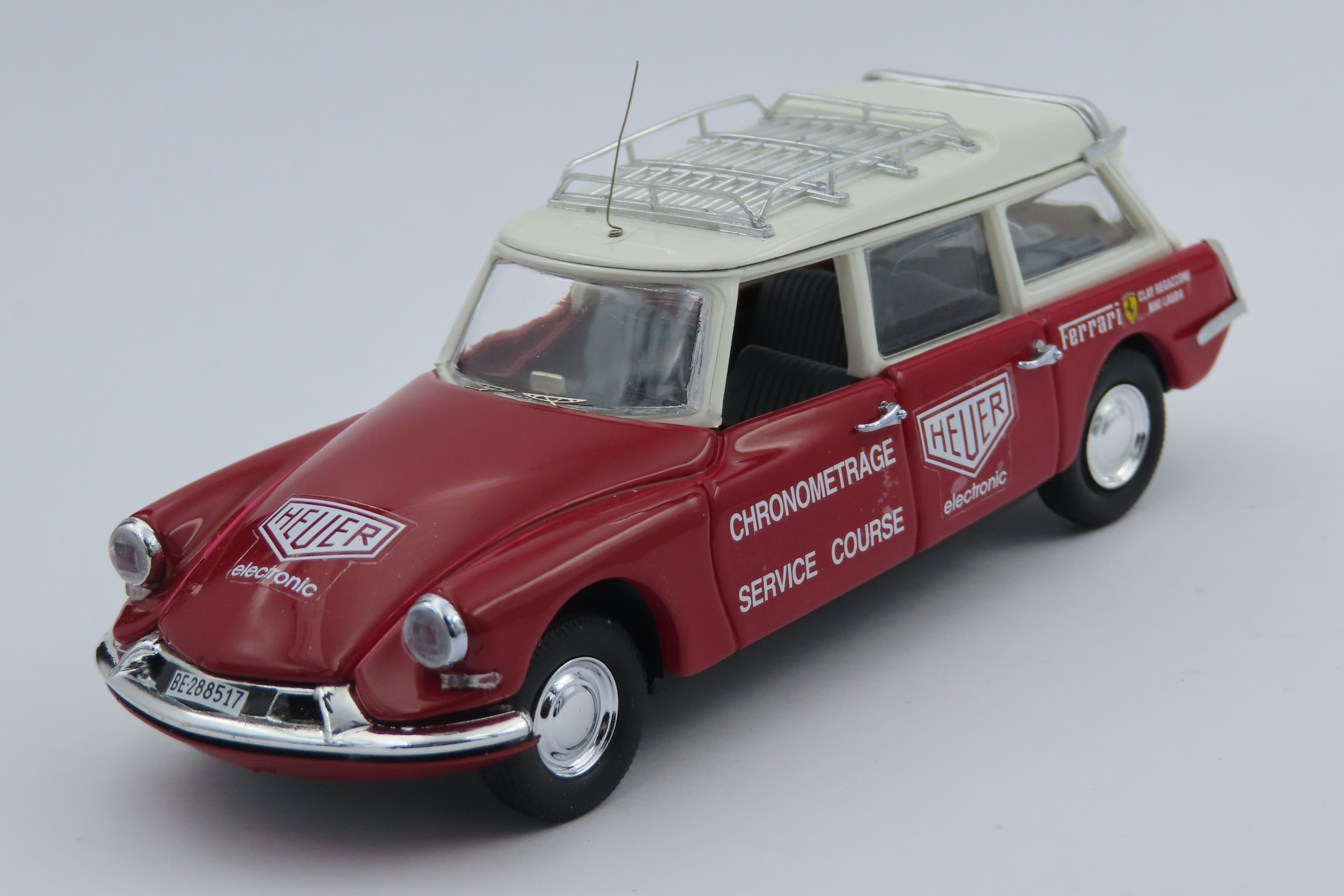 RIO 1/43 シトロエン DS 19 ブレーク フェラーリ クロノメーター サービス 1970 N. Lauda/C. Regazzoni