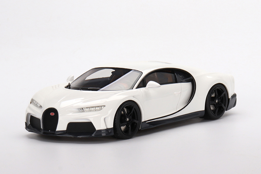 Top Speed 1/18 ブガッティ シロン スーパースポーツ ホワイト サンリッチジャパン
