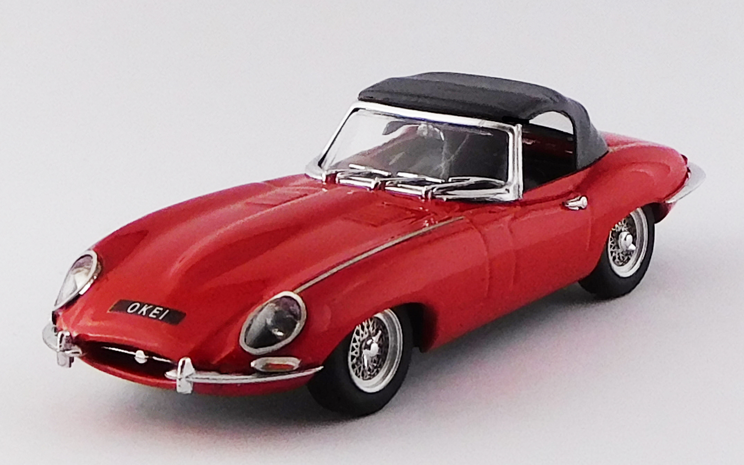 BEST MODEL 1/43 ジャガー E タイプ スパイダー エルトン・ジョン所有車