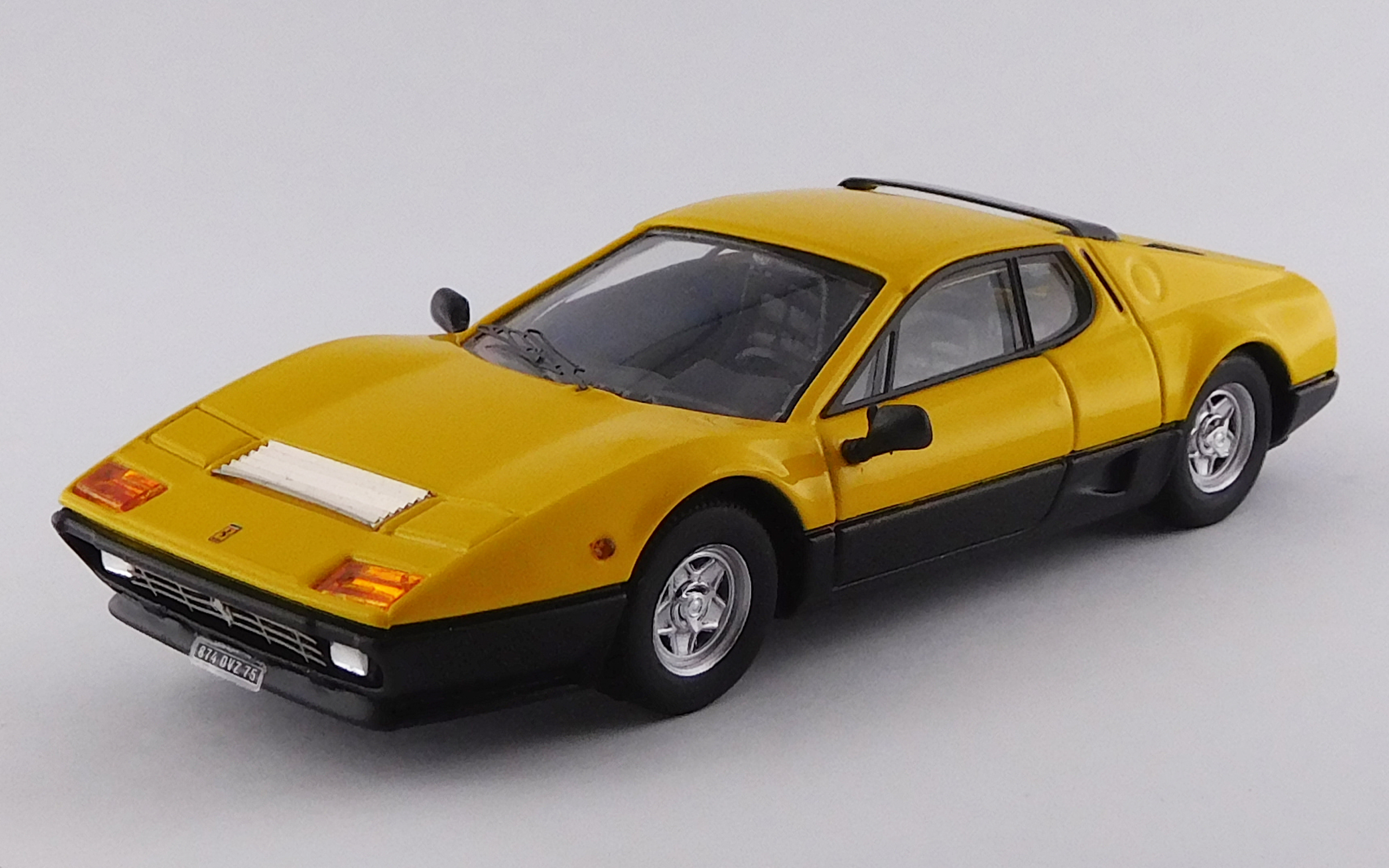 BEST MODEL 1/43 フェラーリ 512 BB 1976 イエロー/ブラック