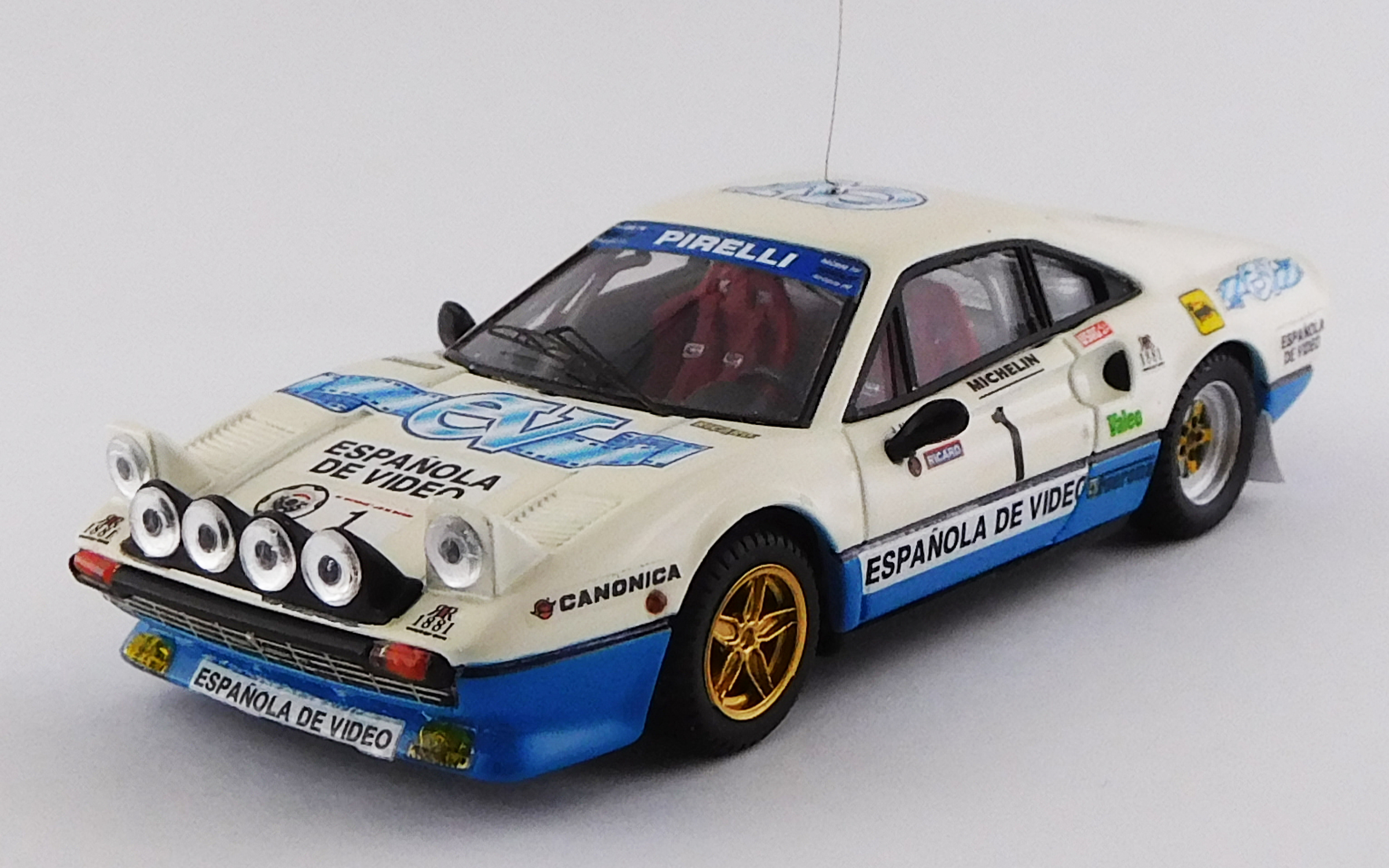 BEST MODEL 1/43 フェラーリ 308 GTB Crit&egrave;rium Luis de Baviera 1984 #1 Zanini/Autet 優勝車