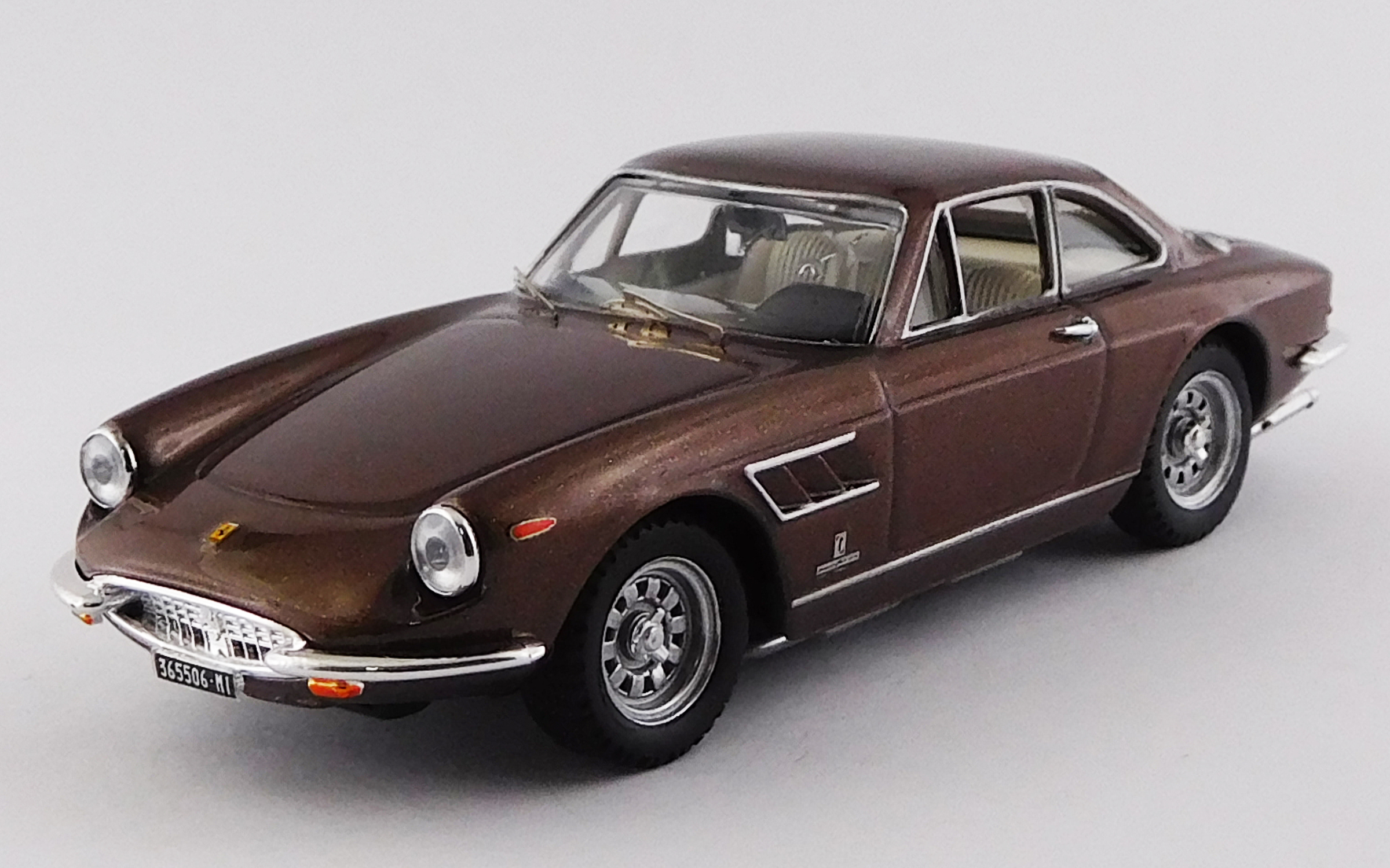BEST MODEL 1/43 フェラーリ 330 GTC 1969 ブラウン