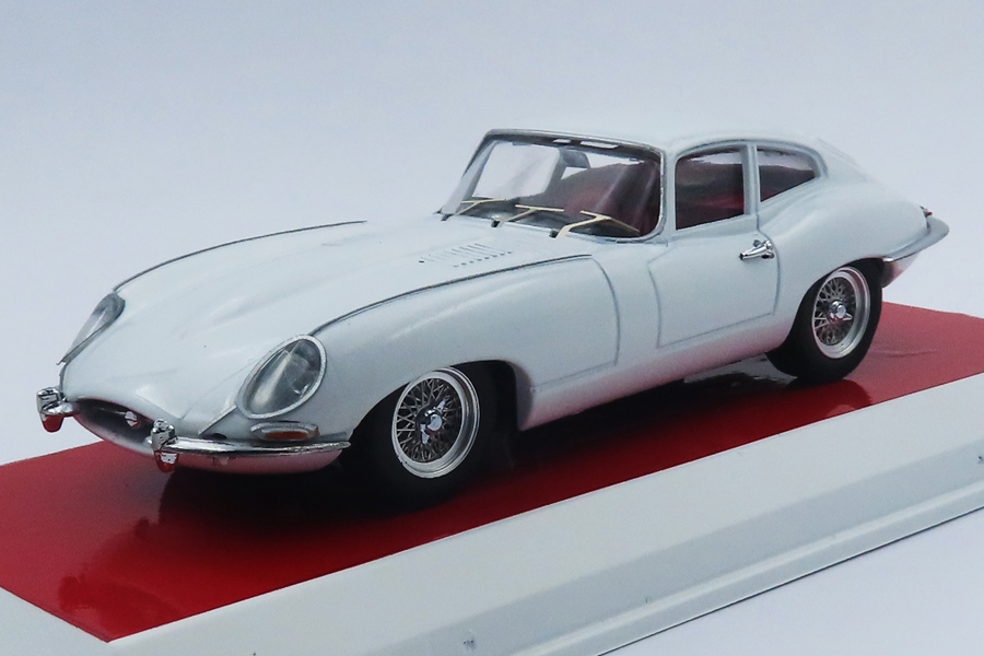 BEST MODEL 1/43 ジャガー E タイプ クーペ 1963 Eva Kant Personal Car