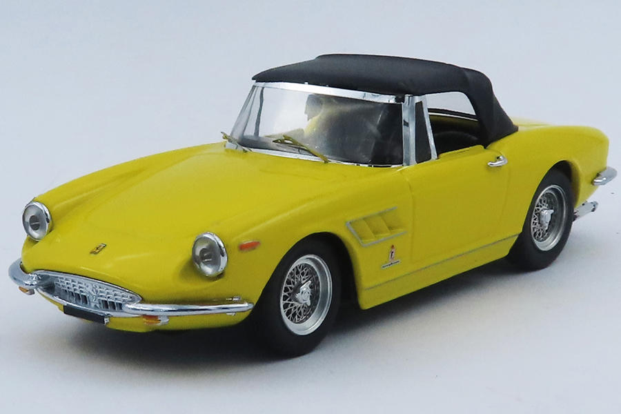 BEST MODEL 1/43 フェラーリ 330 GTS SPYDER 1967 イエロー ソフトトップ付き