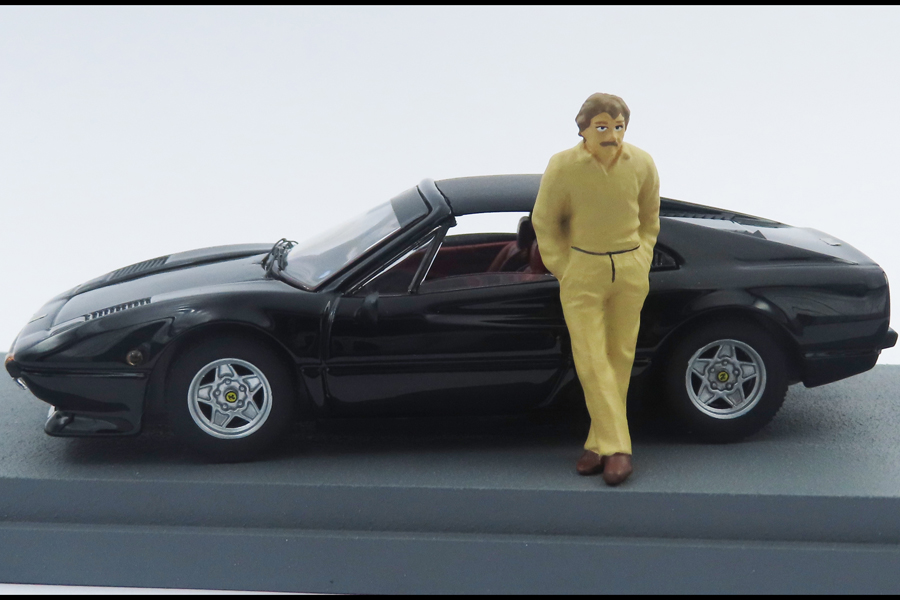 BEST MODEL 1/43 フェラーリ 308 GT 1982 ケケ・ロズベルグ所有車 フィギュア付