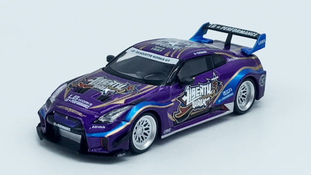 1/64 LB-Silhouette WORKS GT Nissan 35GT-RR バージョン 1"Purple Metallic"